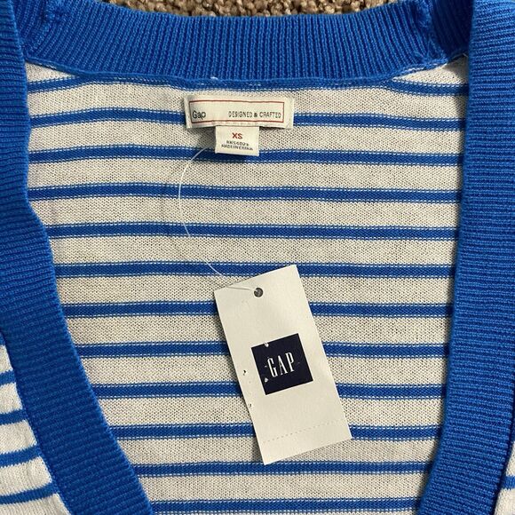 NWT Gap Stripped Cardigan Sweater Size XS Button Front Cotton Blue White - Picture 3 of 6